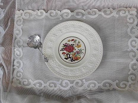 1920s-organdy-placemats-1