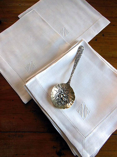 1930s-linen-tablecloth-napkins-5