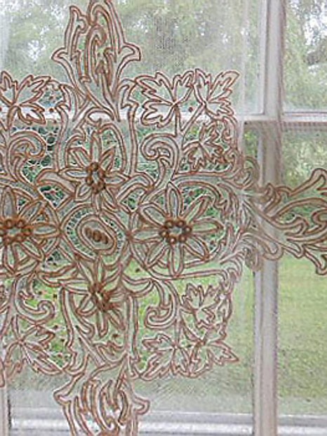 lace-medallion-panel-2