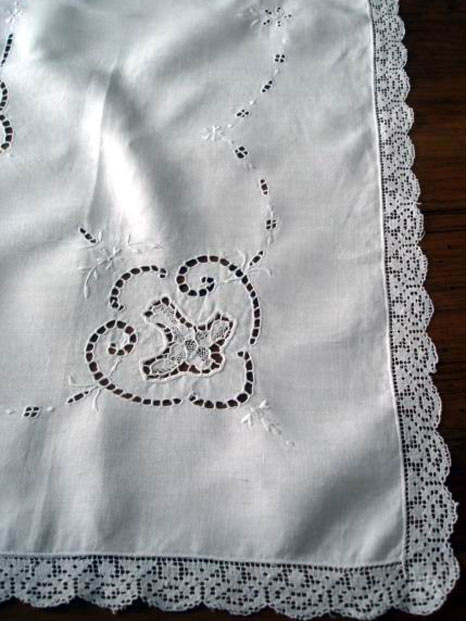 linen-bridgecloth-1