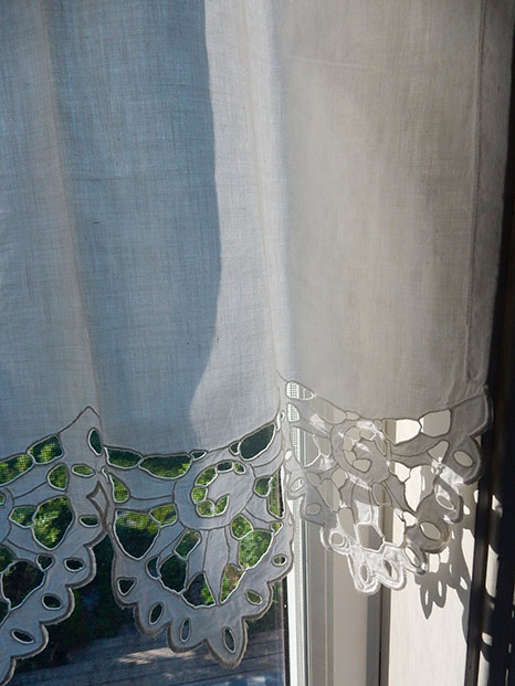 linen-cutwork-valance-3
