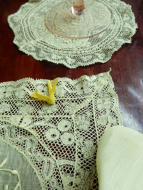 normandy-lace-tabletop-6